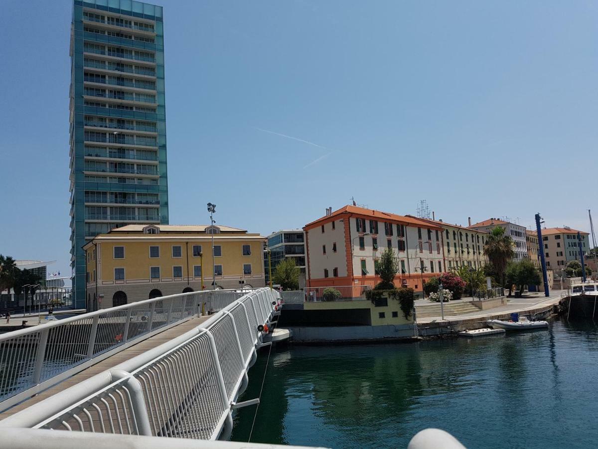 Вилла Appuntamento Al Porto Савона Экстерьер фото